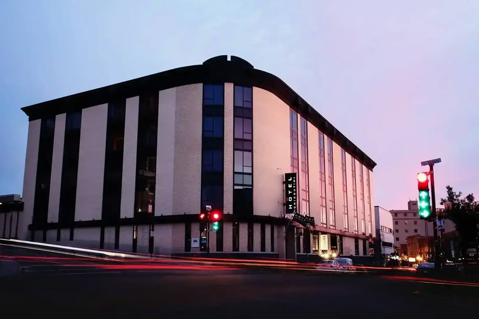 H&ocirc;tel Chicoutimi - HYVI